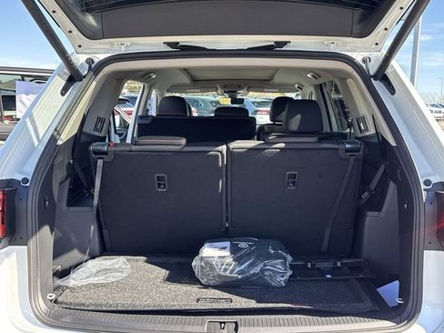 New 2026 Volkswagen Atlas Peak Edition AWD/4WD image 11