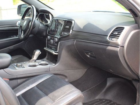 Certified 2021 Jeep Grand Cherokee Limited AWD/4WD image 23