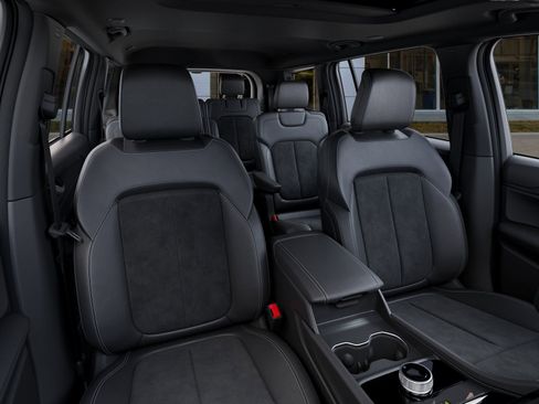 New 2025 Jeep Grand Cherokee L Altitude image 16