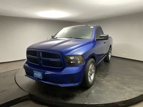 Used 2015 RAM 1500 Express RWD image 3