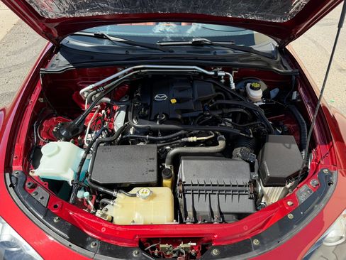 Used 2006 MAZDA MX-5 Miata Grand Touring w/ Premium Pkg RWD image 20
