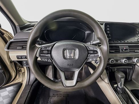 Used 2018 Honda Accord LX image 13