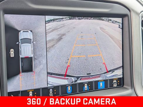 Used 2023 GMC Sierra 2500 Denali w/ Technology Package AWD/4WD image 9