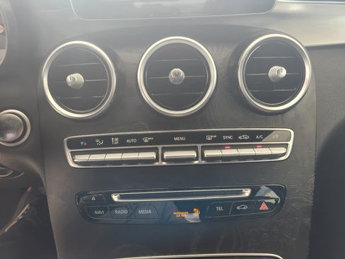Used 2019 Mercedes-Benz GLC 300 image 14