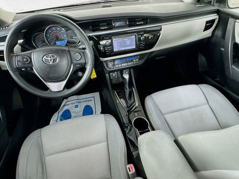 Used 2015 Toyota Corolla LE FWD image 25