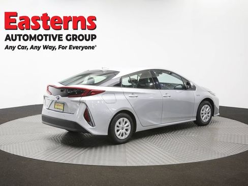 Used 2018 Toyota Prius Prime Advanced FWD image 39