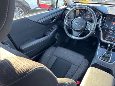 Used 2025 Subaru Outback Premium image 13