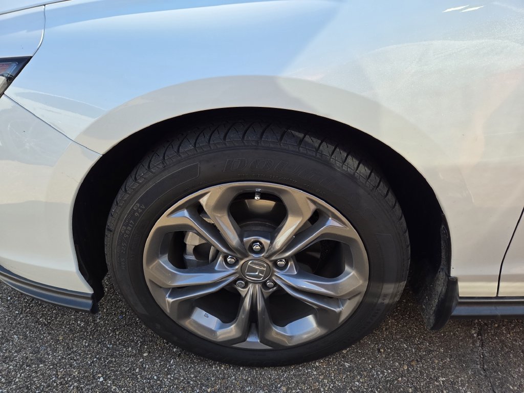 Certified 2024 Honda Accord EX image 8
