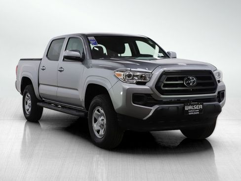 Used 2022 Toyota Tacoma SR image 8