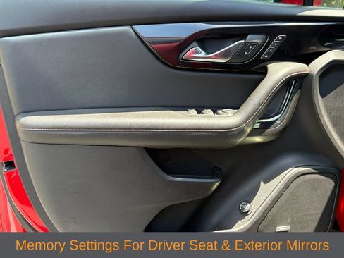 Used 2021 Chevrolet Blazer RS w/ Enhanced Convenience Package FWD image 12