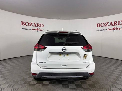 Used 2020 Nissan Rogue SV AWD/4WD image 7