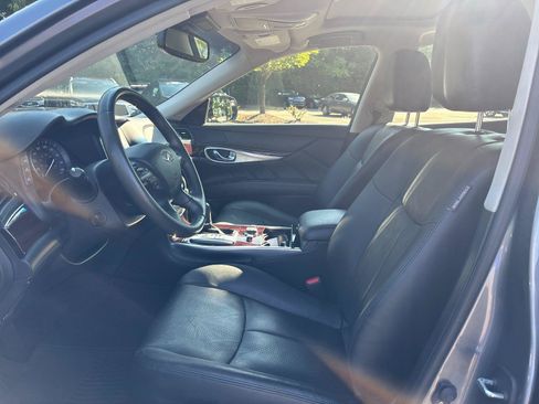 Used 2015 INFINITI Q70 3.7 w/ Technology Package RWD image 15