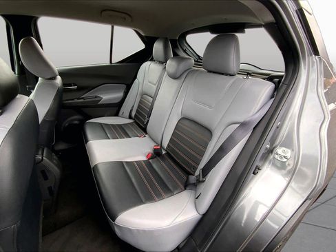 Used 2022 Nissan Kicks SR w/ Premium Package FWD image 21