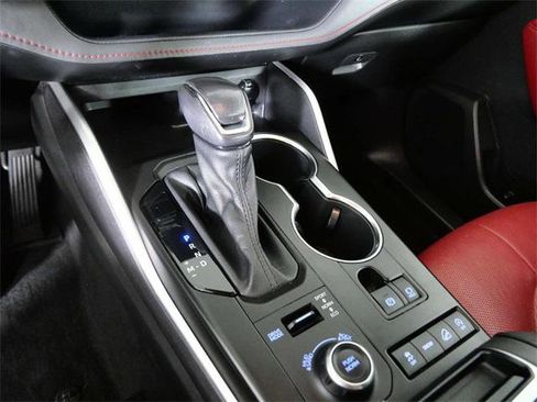 Used 2021 Toyota Highlander XSE image 19