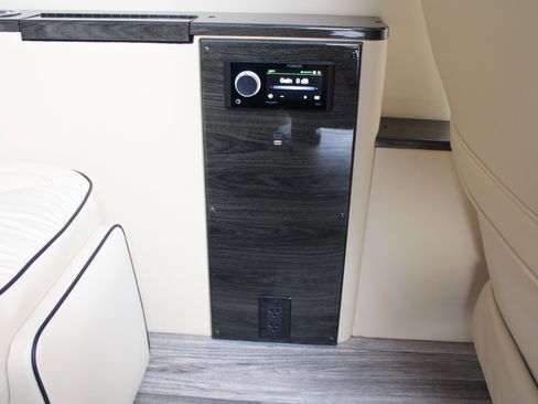 Used 2023 Mercedes-Benz Sprinter 3500 image 36