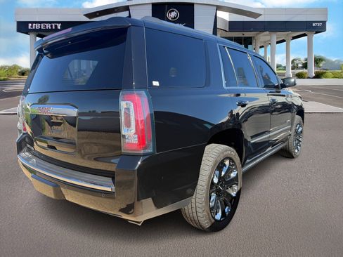 Used 2018 GMC Yukon Denali w/ Denali Ultimate Package image 2