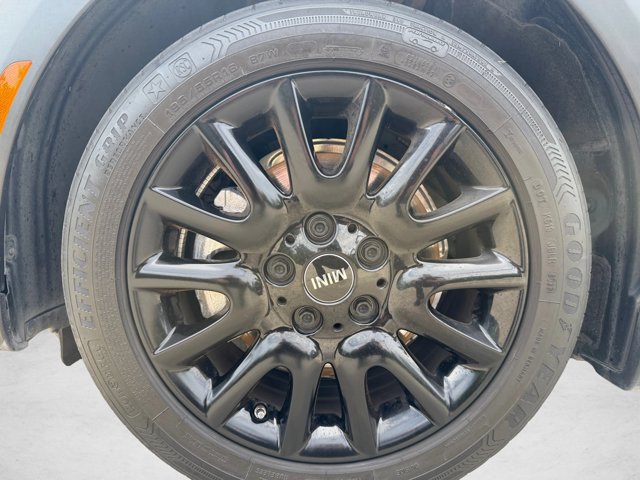 Used 2024 MINI Cooper 2-Door Hardtop FWD image 28