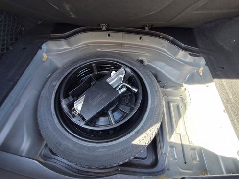 Used 2010 Mercedes-Benz C 300 Sedan image 37