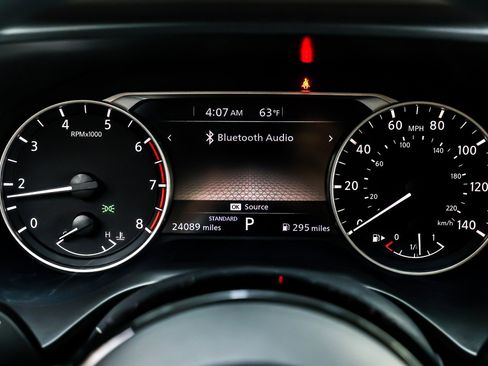 Used 2023 Nissan Rogue SV image 19