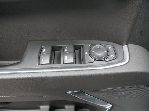 Used 2023 Chevrolet Silverado 1500 LT image 17