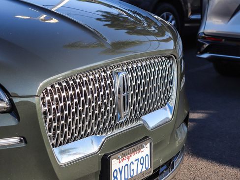 Used 2022 Lincoln Aviator Reserve w/ Elements Package Plus image 6