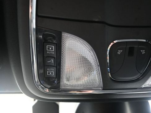 Used 2021 Jeep Cherokee Latitude Lux 80th Anniv w/ Quick Order Package 26U 80TH image 40