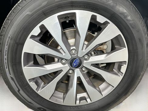 Used 2018 Subaru Outback 3.6R Touring w/ Protection Package #1 AWD/4WD image 11