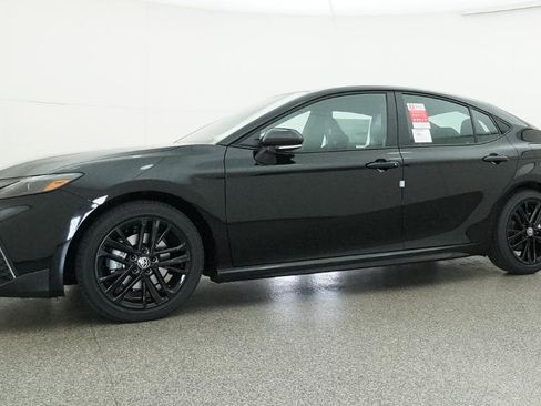 New 2026 Toyota Camry SE image 18