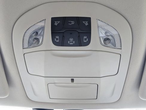 Used 2017 Chrysler Pacifica Touring-L Plus w/ Advanced Safetytec Group FWD image 30