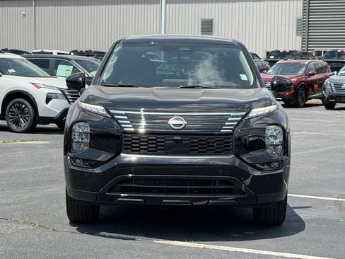 New 2026 Nissan Rogue SL AWD/4WD image 9