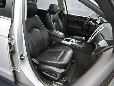 Used 2016 Cadillac SRX Luxury w/ Driver Awareness Package AWD/4WD image 27