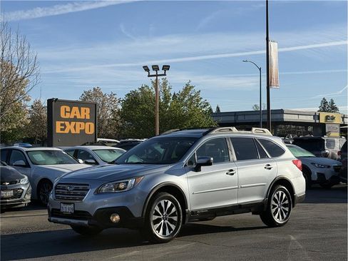 Used 2015 Subaru Outback 2.5i Limited image 1