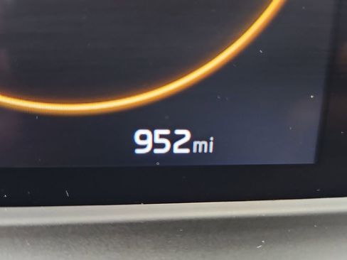 Used 2024 Kia Seltos SX image 17