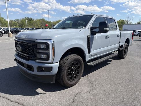 New 2025 Ford F250 Lariat w/ Lariat Ultimate Package AWD/4WD image 15