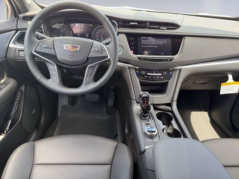 New 2026 Cadillac XT5 Premium Luxury AWD/4WD image 15