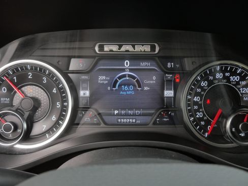 Used 2019 RAM 1500 Laramie AWD/4WD image 21