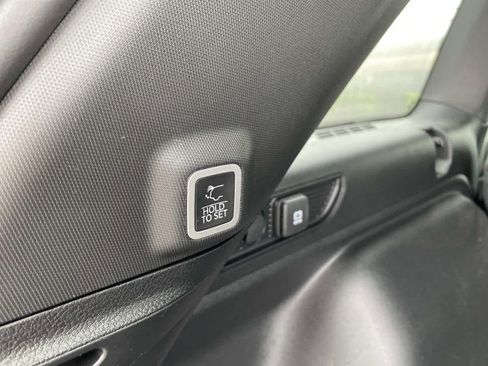 Used 2023 Jeep Grand Cherokee Altitude image 6