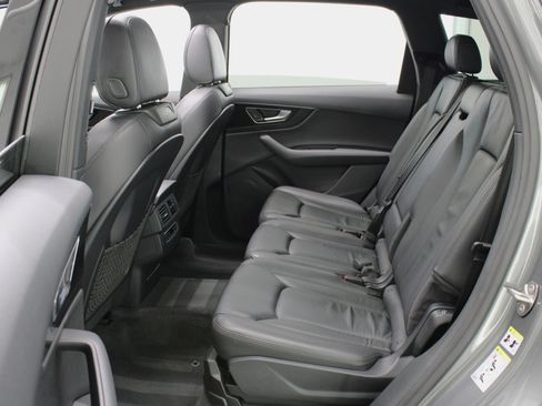 Used 2017 Audi Q7 3.0T Premium Plus image 37