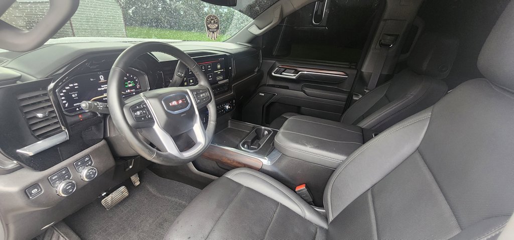 Used 2025 GMC Sierra 3500 SLT w/ SLT Convenience Package AWD/4WD image 18