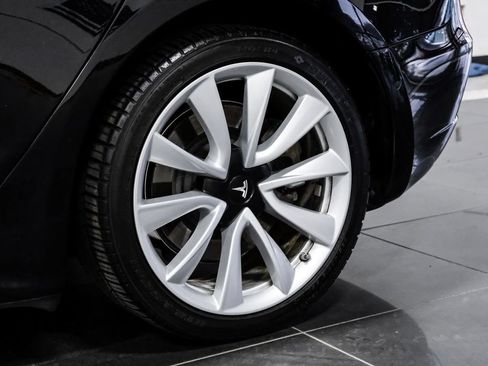 Used 2019 Tesla Model 3 Standard Range RWD image 57