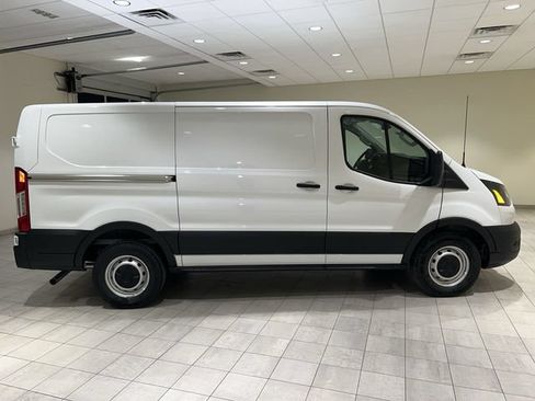Used 2024 Ford Transit 150 Low Roof RWD image 6