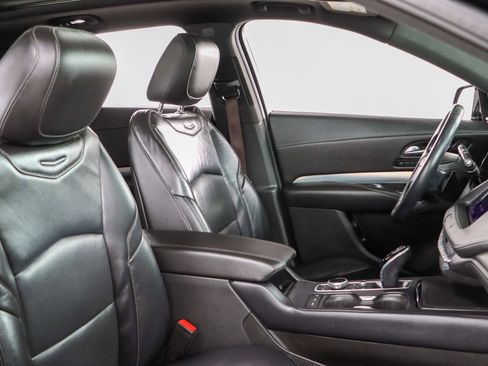 Used 2021 Cadillac XT4 Premium Luxury image 27