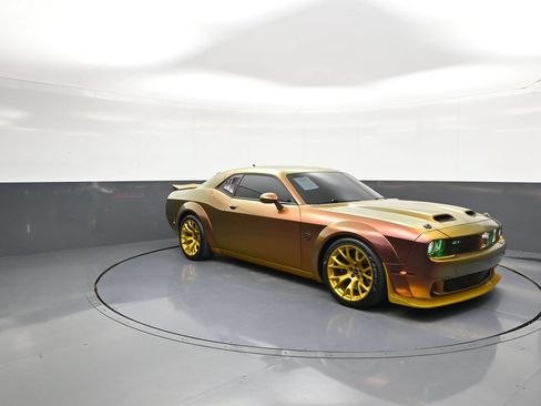 Used 2023 Dodge Challenger SRT Hellcat RWD image 3
