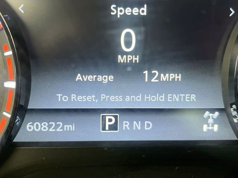 Used 2022 Nissan Titan PRO-4X w/ Pro-4x Convenience Package AWD/4WD image 12