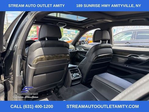 Used 2020 BMW 750i xDrive w/ M Sport Package image 38