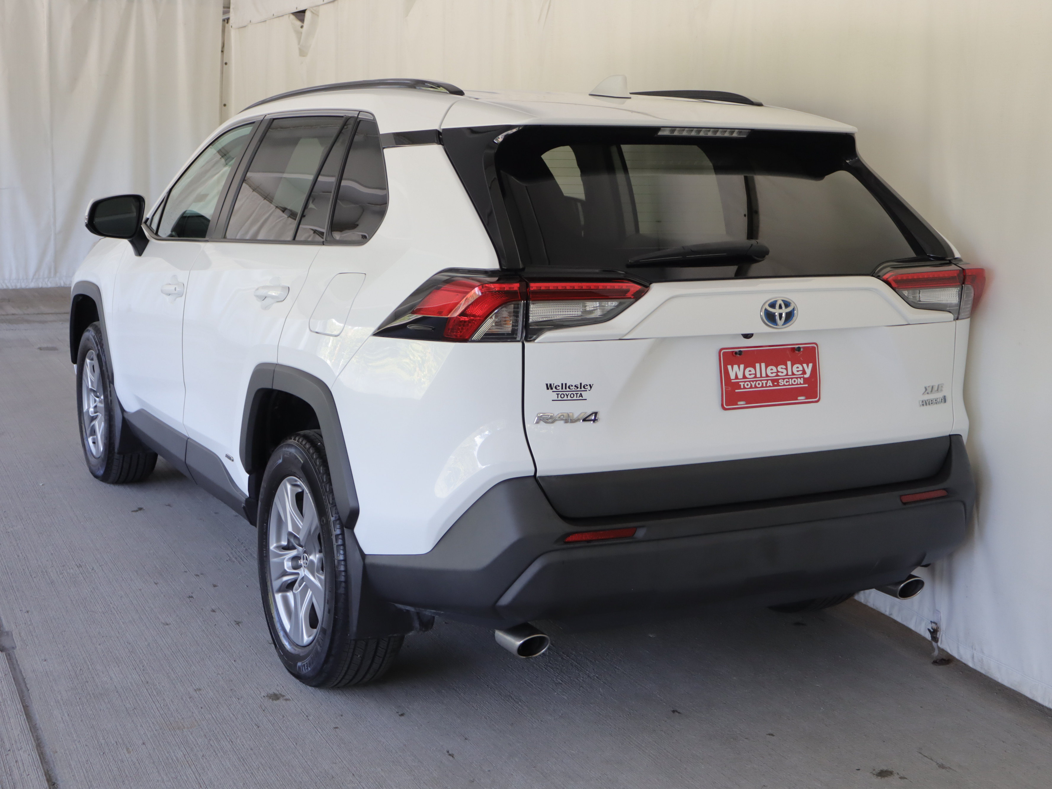 Used 2024 Toyota RAV4 XLE w/ Convenience Package AWD/4WD image 26