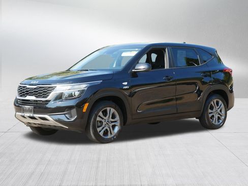 Certified 2023 Kia Seltos LX AWD/4WD image 3