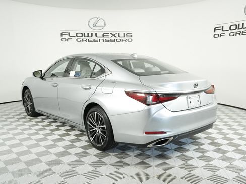 New 2025 Lexus ES 350 w/ Premium Package image 5
