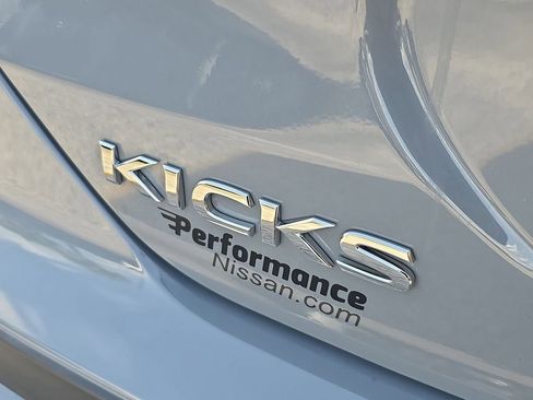 Certified 2023 Nissan Kicks SV FWD image 12