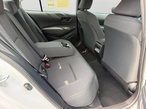 Used 2025 Toyota Corolla LE FWD image 8